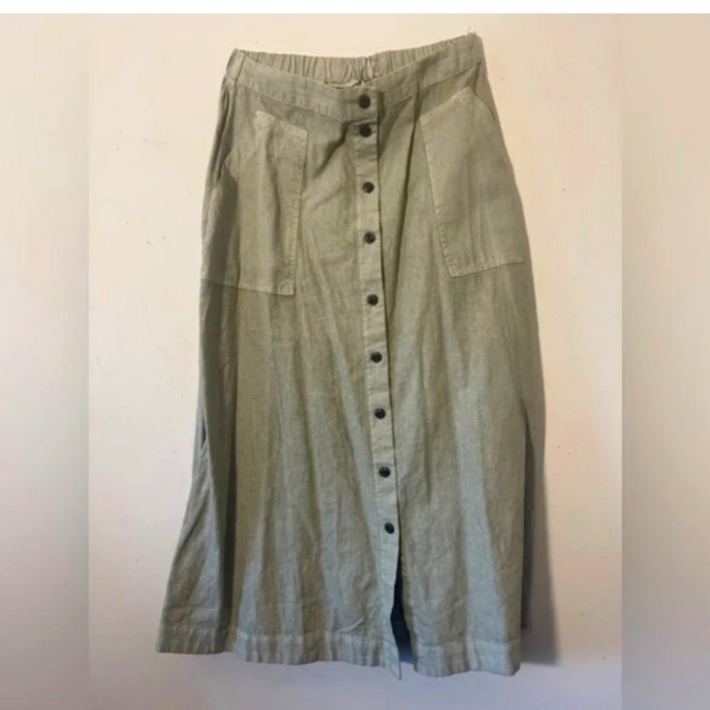 Nwt universal thread olive skirt